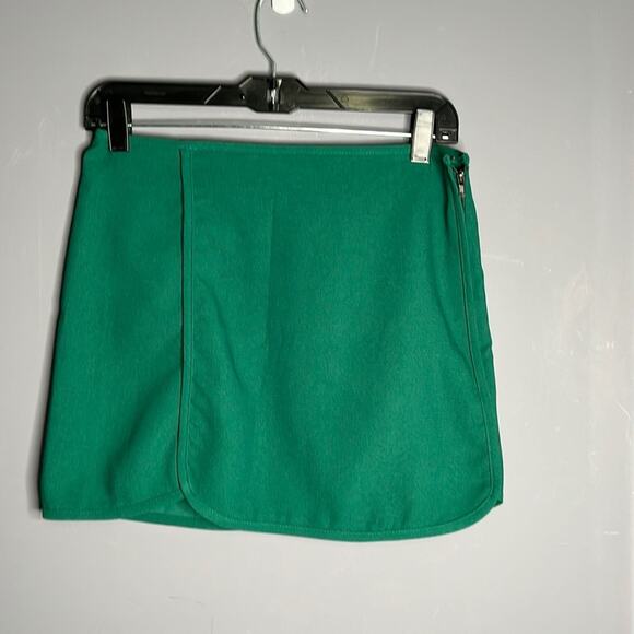 Quinn Dark Green Mini Skirt Size Small - Picture 7 of 7